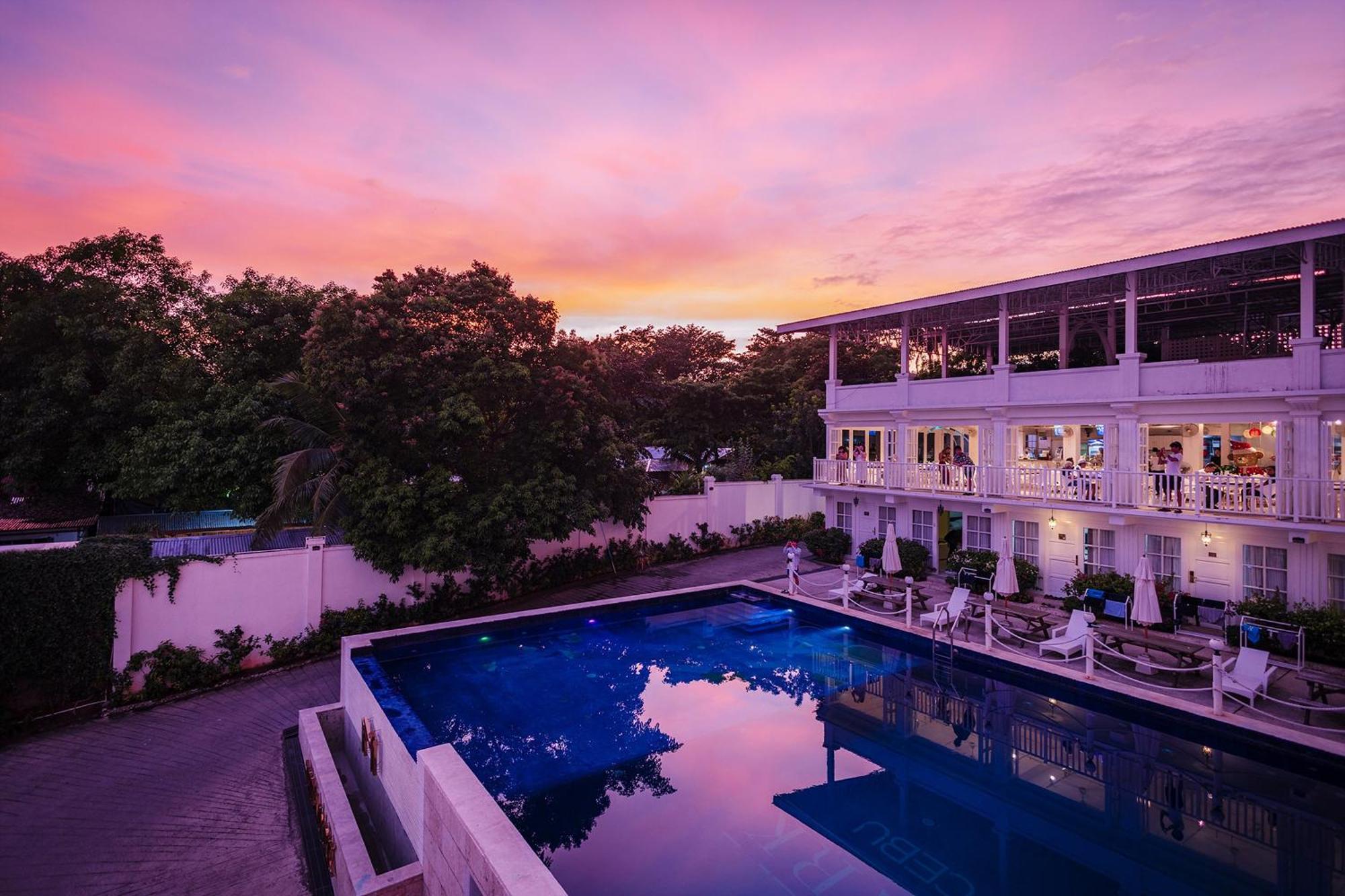 The Mark Resort Cebu Lapu-Lapu City Exterior photo